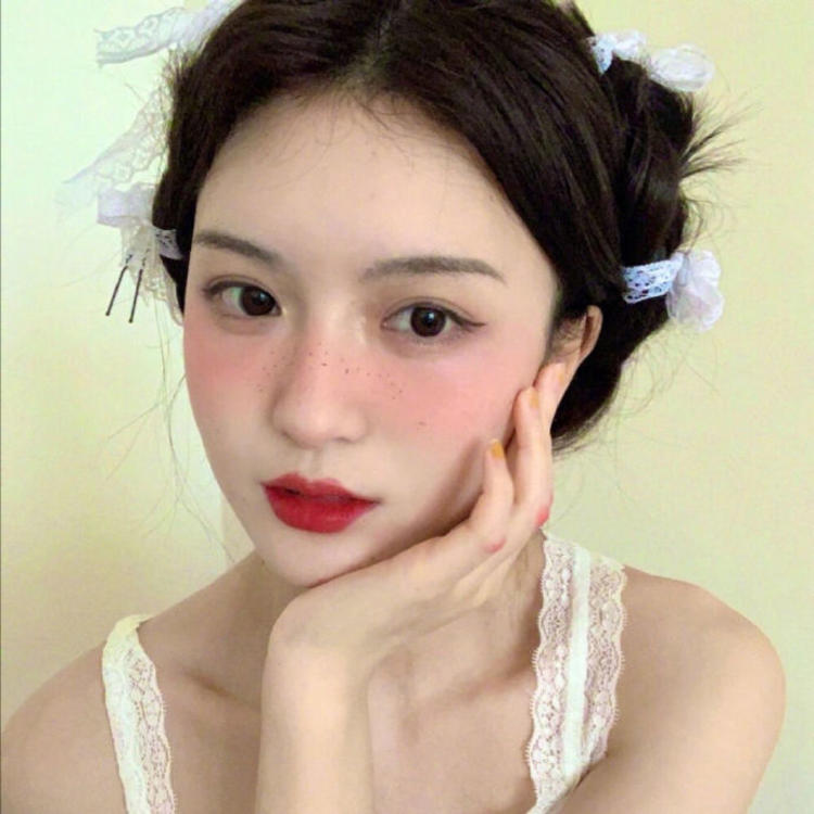 高荷惠（身份：会津女医生、曾被武田观柳禁锢制鸦片） - 恐怖电影无删减在线观看 - 小程序观看
